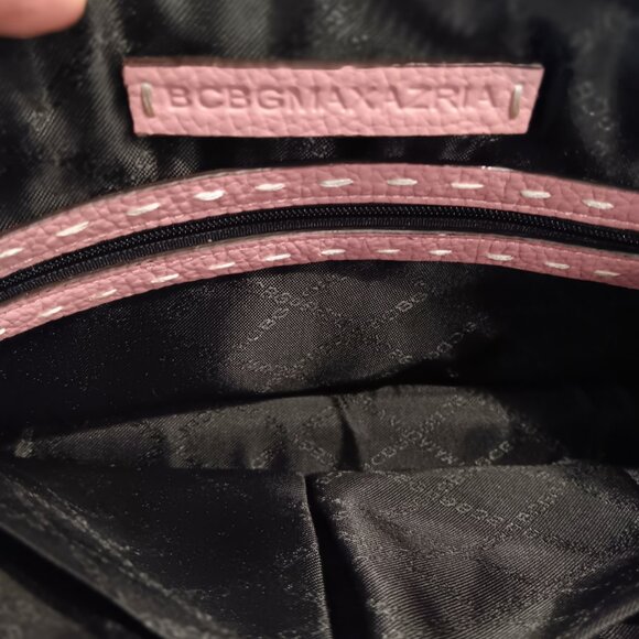 LIKE NEW 💥 BEAUTIFUL BCBGMAXAZRIA DUSTY PINK WRISTLET CLUTCH BAG - Picture 8 of 9